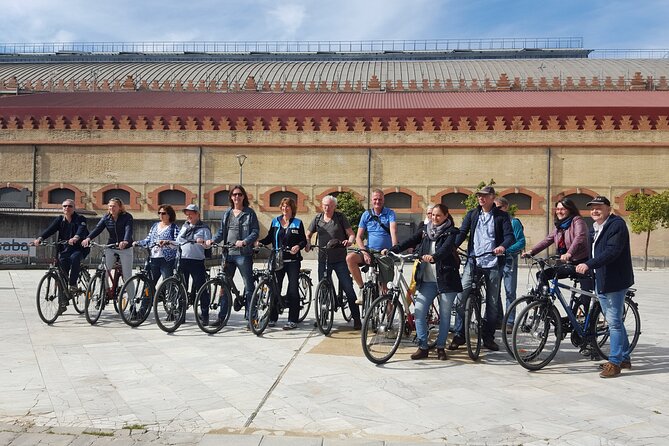 Guided Bike Tour of Seville with a Certified Guide - Parque de María Luisa: A Green Start Between Palaces and History