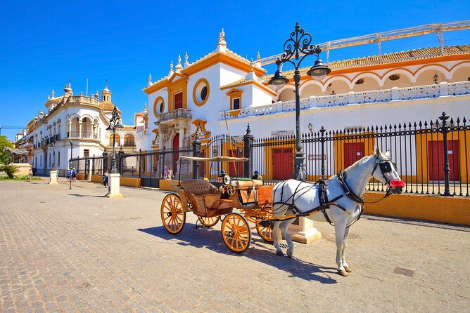 Guided Premium eBike Tour Sevilla | native speakers EN • DE • FR - Plaza de América and the museum buildings you can’t ignore