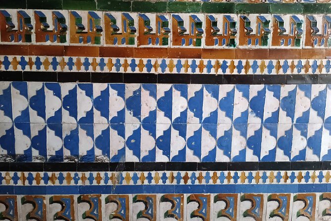 Guided tour of the Casa de Pilatos in Seville - Ending in the Gardens: The Quiet Contrast You’ll Feel Immediately