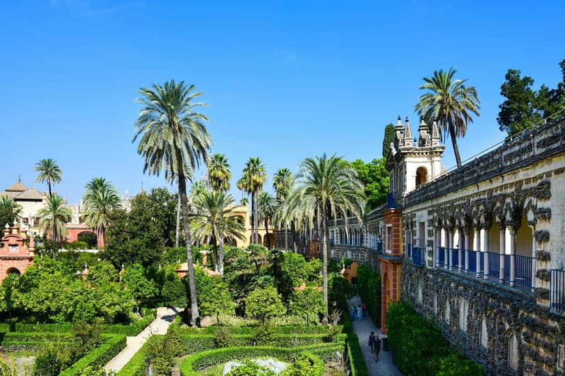 Guided Tour of the Royal Alcázar of Seville in a Small Group - Entering The Alcázar Like You Mean It: UNESCO + Still in Use