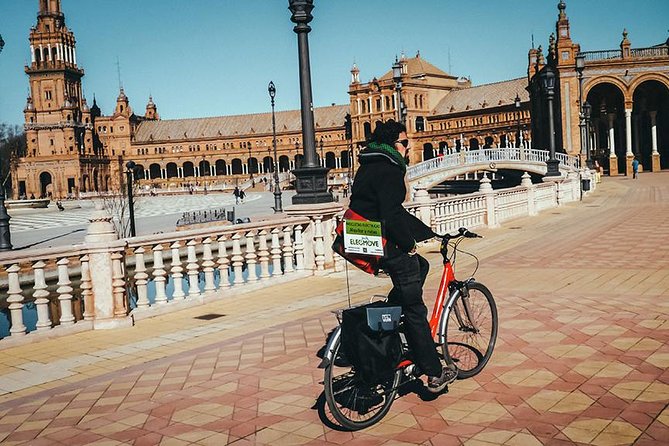 Highlights Electric Bike Tour - Bullring and the city’s show-and-story rhythm