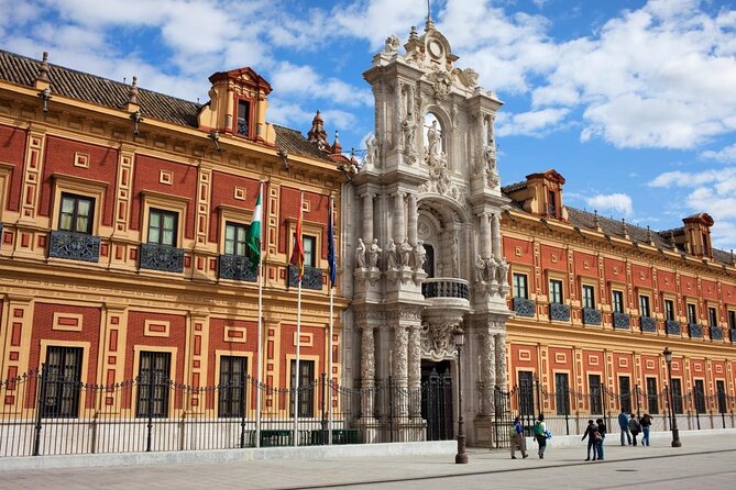History of Women of Seville Private Tour - Plaza de la Pescadería start: Clara Campoamor sets the tone