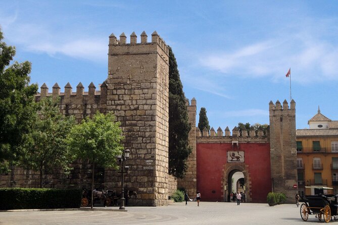 Horse and Carriage Sightseeing Tour in Seville - Price and Value: What $31 Buys You (and What It Doesn’t)