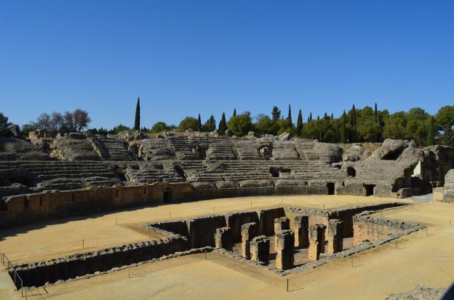 Italica, city of emperors - Getting There: Conjunto Arqueológico de Itálica, Red Flag Meet-Up