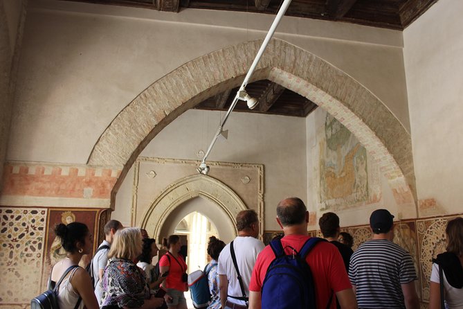 Italica Roman City Tour from Seville - Amphitheater, Traianeum, mosaics, baths: the stops with the strongest payoff
