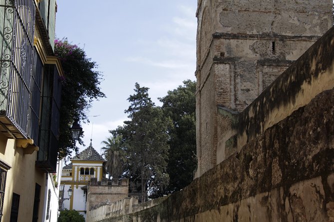 Jewish Heritage Tour - Santa Cruz Barrio: The Labyrinth Where Stories Stick