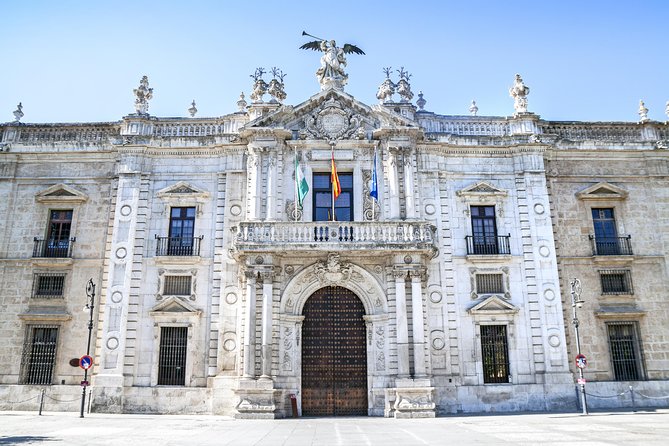 Monumental Economic tour with booking fee Seville - Getting Oriented in Seville Without Overpaying