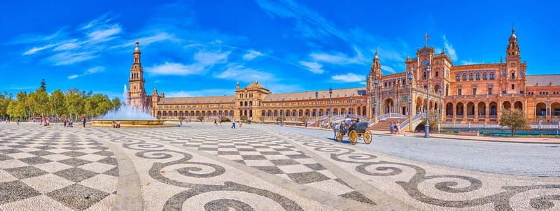 NOSIESTA | Guided E-Bike Tour Sevilla | ENGLISH (NATIVE) - Las Setas to Torre del Oro: the first photo-stop sweep