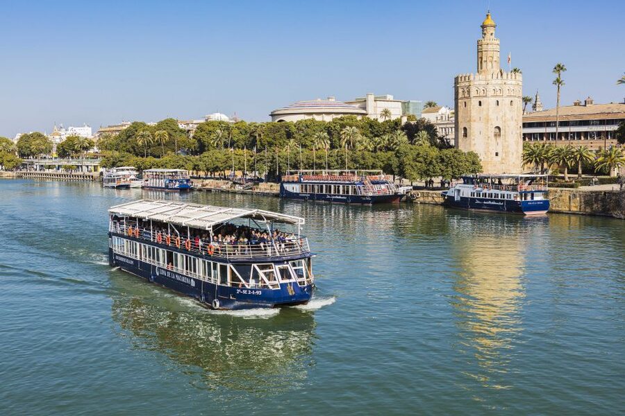 Panoramic Guadalquivir Cruise + Flamenco Show & Walking tour - Flamenco at the Pathe Theatre: Picking 17:30 or 19:30