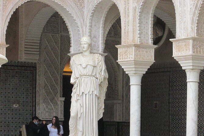Pilates' House - Casa de Pilatos at Plaza de Pilatos: the main stop in 45 minutes