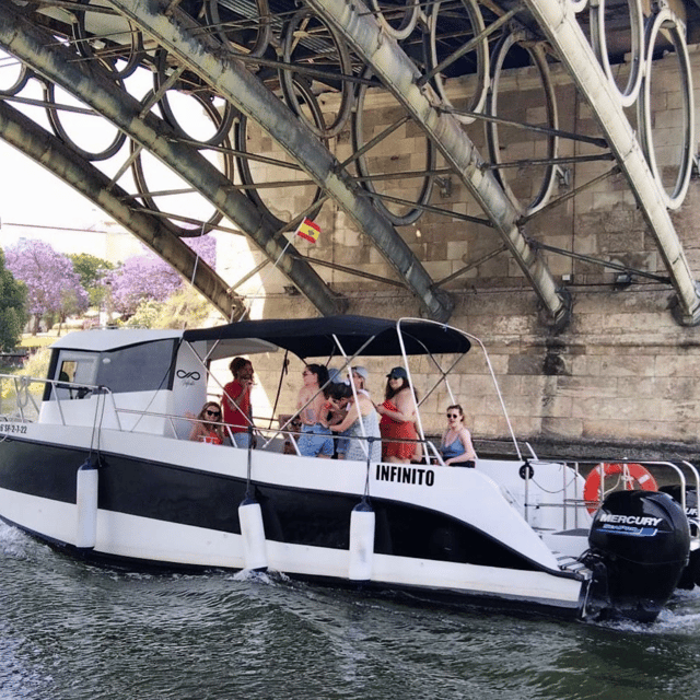Private boat trip on the Guadalquivir - Crew Guidance and Captains Like César: How Much Talking Should You Expect?