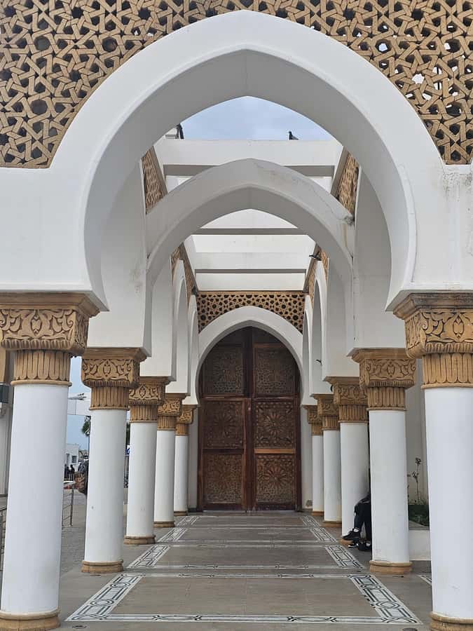 Private Day Trip: Gibraltar & (Tangier) Morocco from Seville - Price and logistics: where the $884 per person value shows up
