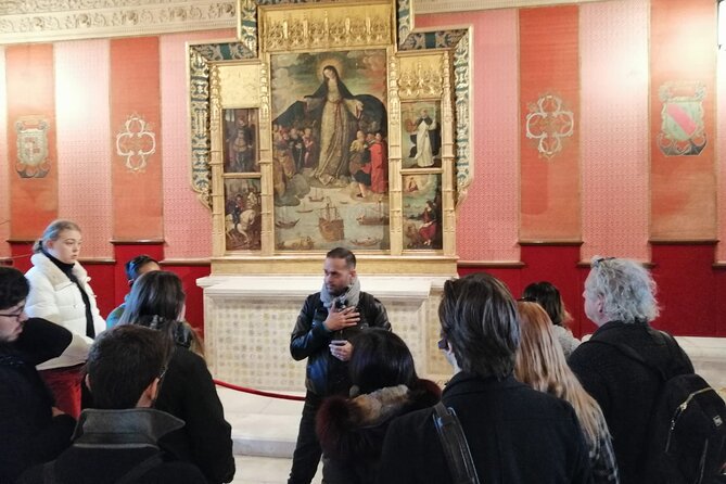 Private guide for the Alcazar & Cathedral with a Historian! - How the Guide Helps With the Palace Flow