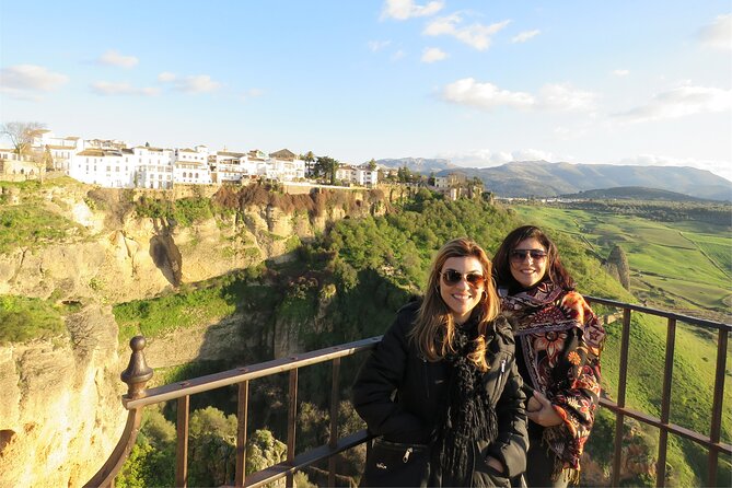 Private Guided Day Trip to the White Villages and Ronda - Grazalema: where lunch becomes part of the plan