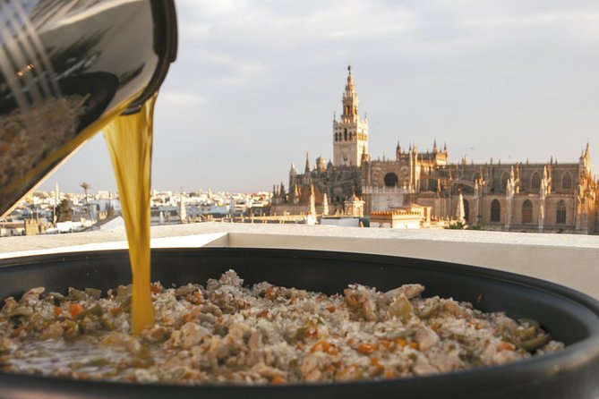 Private: Paella Cooking Class & 30-minute expert Q&A - Dinner time: the hearty paella feast