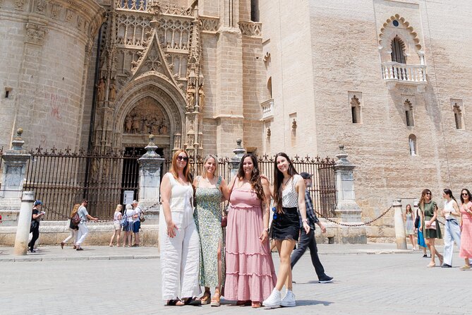 Private Photo Shoot in Seville : Cathedral + Santa Cruz Quarter - What You’re Really Buying With a Private Seville Photo Shoot