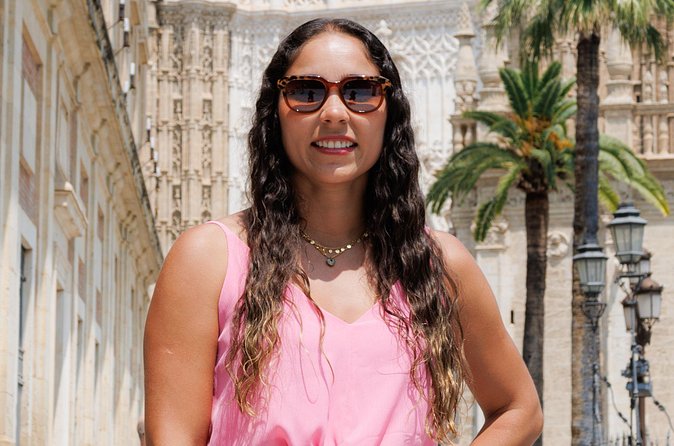 Private Photo Shoot in Seville : Cathedral + Santa Cruz Quarter - Who Should Book This (and Who Might Not Need It)