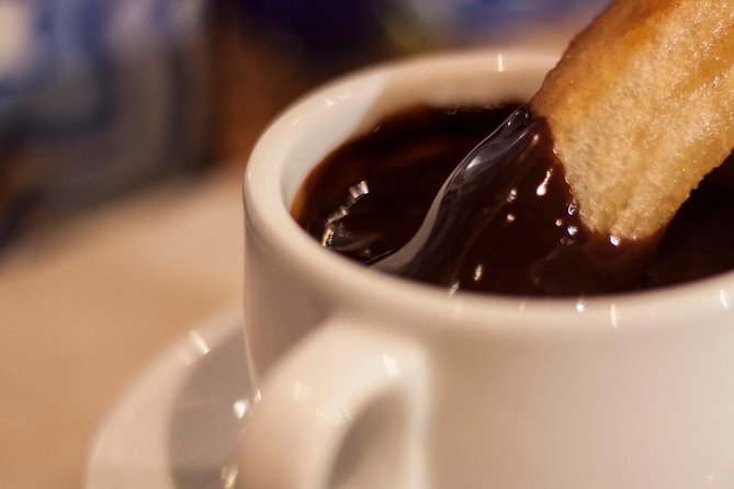 Private Seville Historical Food Tour of 15+ Tasty Hidden Gems - The rhythm of a private 3.5-hour Seville night