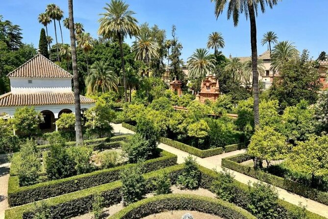 Private Tour Alcazar Seville Cathedral and Giralda Tower Climb - Who this tour suits best