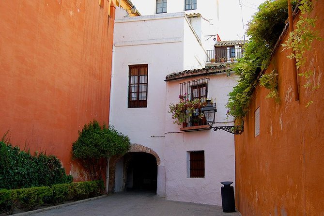 Private tour One day in Seville - Outside the General Archive of the Indies: Seville’s merchant power, from a distance