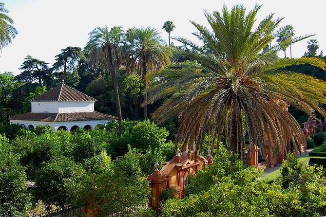 Private tour One day in Seville - Murillo Gardens and Plaza de España: where the day shifts from walls to open space