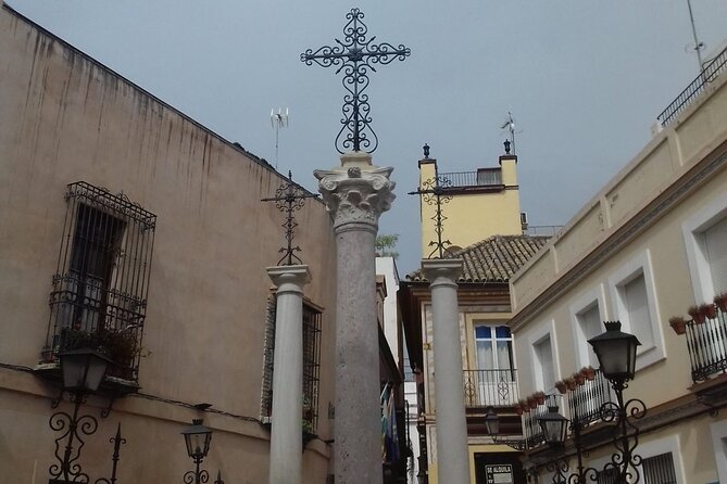 Private tour through the old Jewish neighbourhood. - Price in Perspective: Paying for a Private Guide