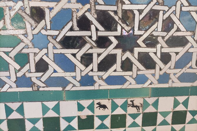 Private Tour with Local Guide to know the Seville Essential - Real Fábrica de Tabacos: where work, power, and opera history intersect