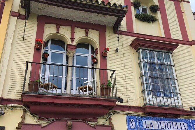Private walking tour of Triana - Mercado de Triana, Theater, and Where to Eat Nearby