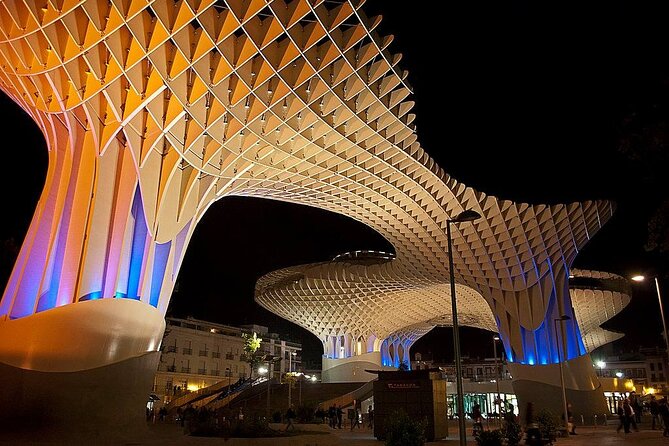Pub Crawl + Party Night (3 Bars +VIP Entrance to a top Club ) - Seville at Night: A 6-Hour Plan That Gets You Into the Party