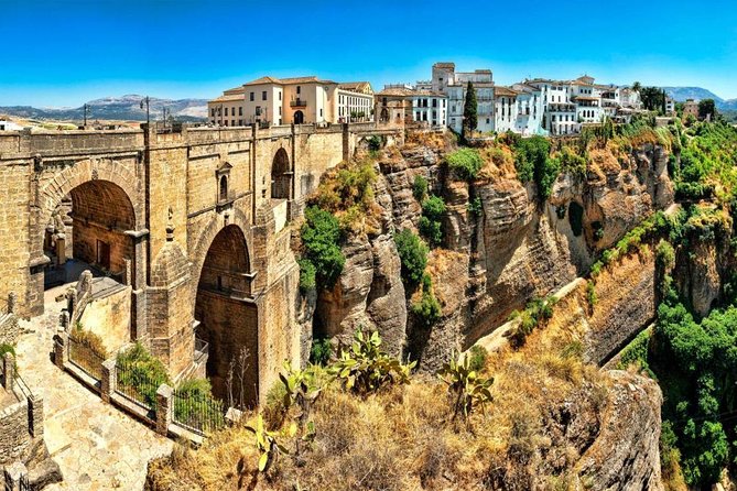 Ronda and White Villages Guided Day Tour from Seville - Pancho Tours pickup and transfer time: plan your day around comfort