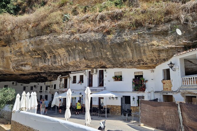 Ronda and White Villages Private Day Trip from Seville - Zahara de la Sierra viewpoint time at Mirador del Peñón