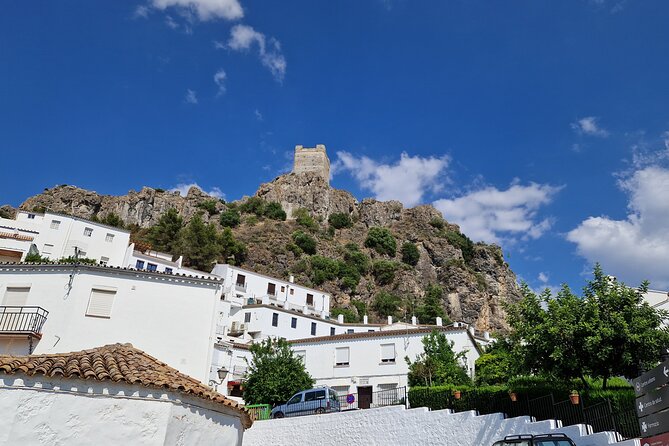 Ronda and White Villages Private Day Trip from Seville - Setenil de las Bodegas: walk under the rocks and browse the market