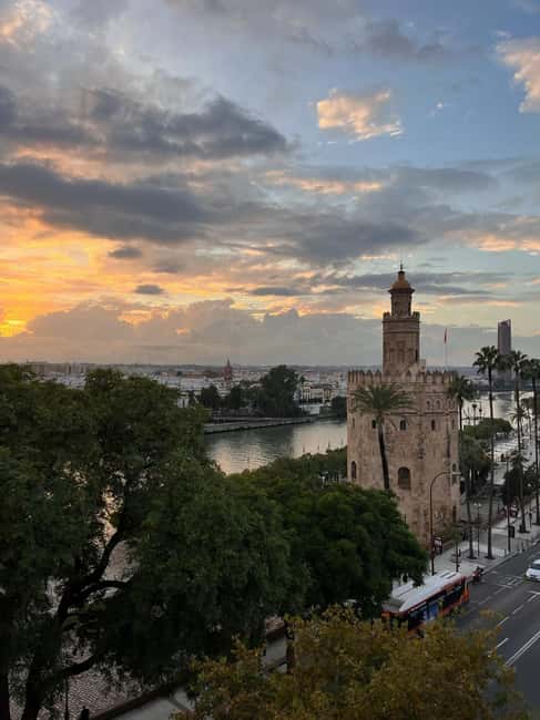 Rooftop Sunset Drinks Experience in Seville - Who This Rooftop Sunset Drinks Experience Is Best For