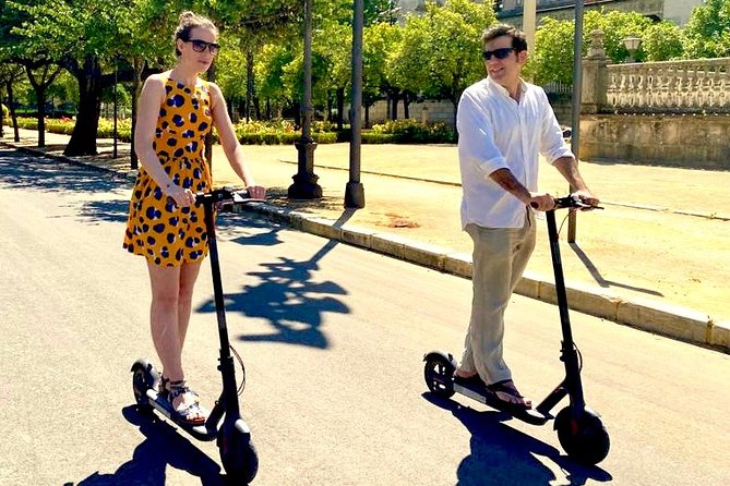 Scooter tour in Seville - Meeting at C. Almirantazgo: simple start, no hotel pickup