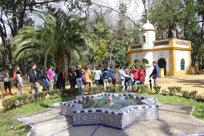 Secretos del Parque María Luisa & Plaza de España Tour en Español - Timing, meeting point, and how to avoid the last-minute scramble
