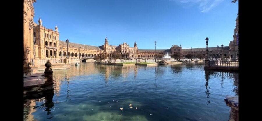 Sevilla: Alcazar and Cathedral Private Tour - Quick practical tips before you meet your guide