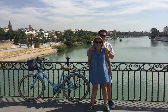 Sevilla Daily Bike Tour - Getting started at C. Arjona and how the day runs