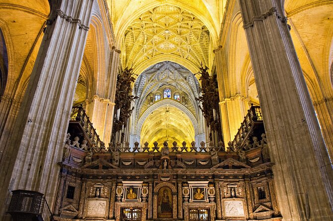 Sevilla: Guided tour to Cathedral and Giralda - Tips to make your visit smoother once you’re inside
