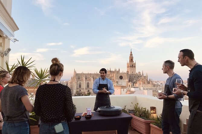 Sevilla: Rooftop Paella Cooking Class & 30-minute expert Q&A - The 30-minute expert Q&A with cathedral views