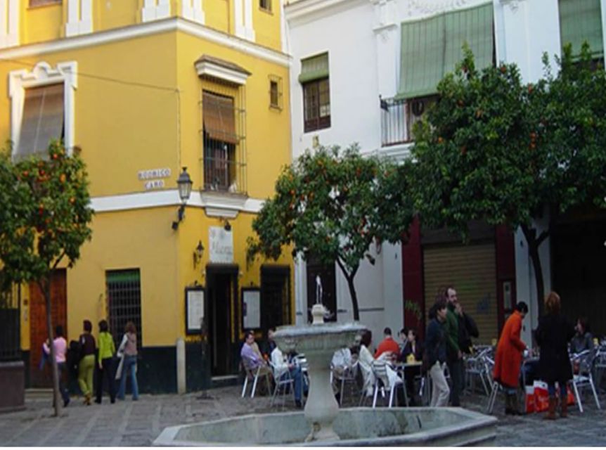 Seville: 1-Hour Walking Tour Barrio de Santa Cruz - Price: Is $18 Worth It for a Short Seville Walking Tour?