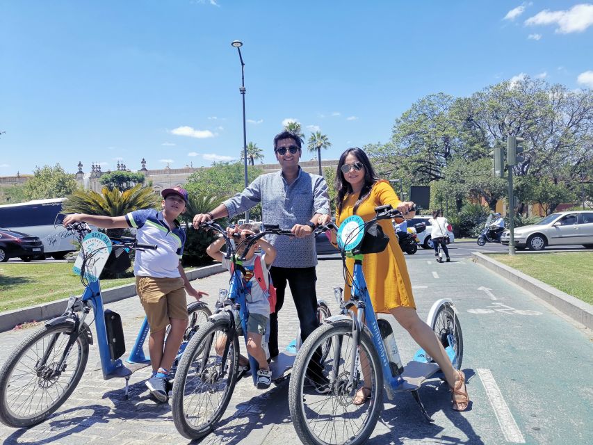 Seville: 2-Hour Electric Kickscooter tour - The 2-hour route: from Archivo de Indias to the Guadalquivir