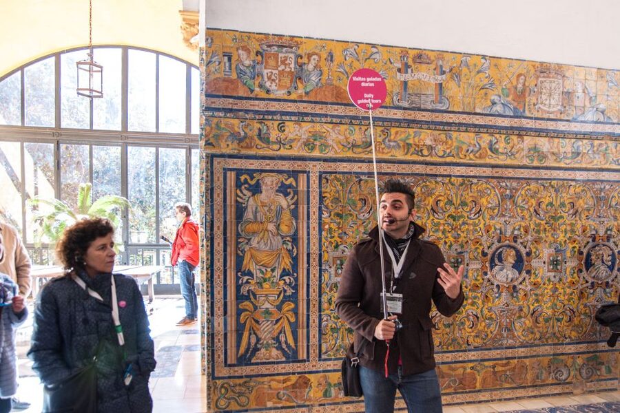 Seville: Alcázar and Cathedral Entry Ticket and Guided Tour - The 3-hour reality: what you gain, and what can feel rushed
