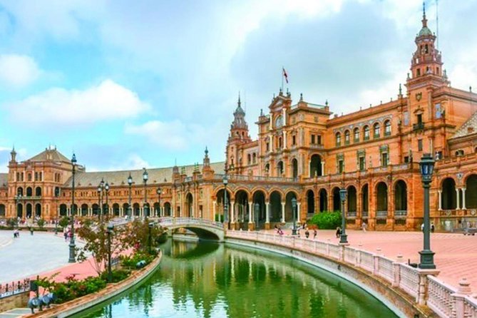 Seville: Alcázar,Cathedral and Plaza España Private Tour - Price and value: what you’re actually paying for