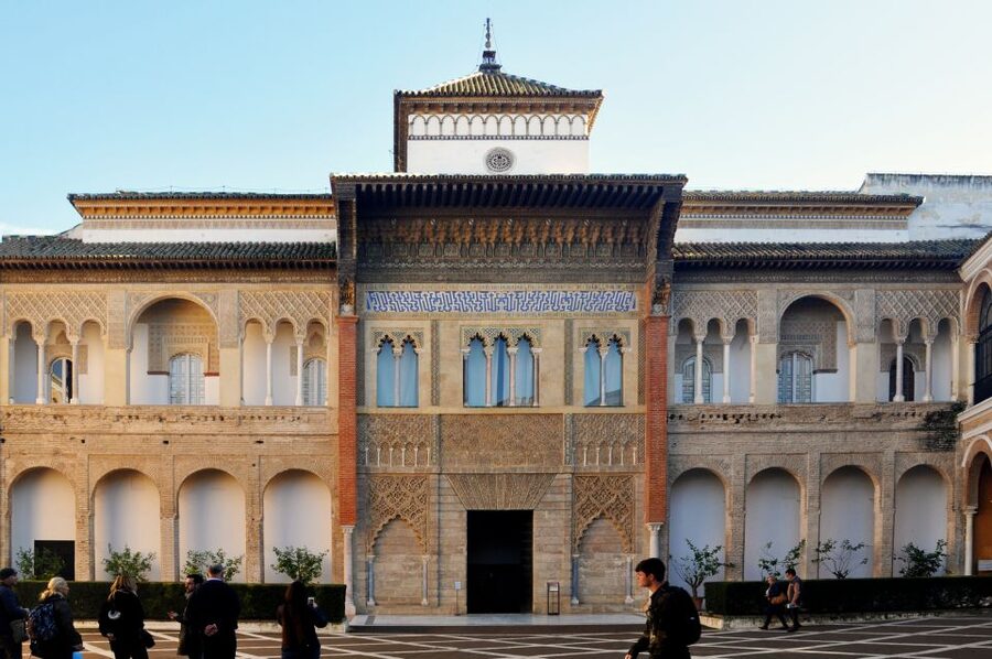 Seville: Alcazar & Cathedral Skip-the-Line Guided Tour - Where to meet: the Calle Hernando Colón office matters