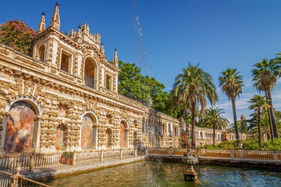 Seville: Alcázar Guided Palace Tour with Priority Access - Who This Tour Suits (and Who Might Skip It)