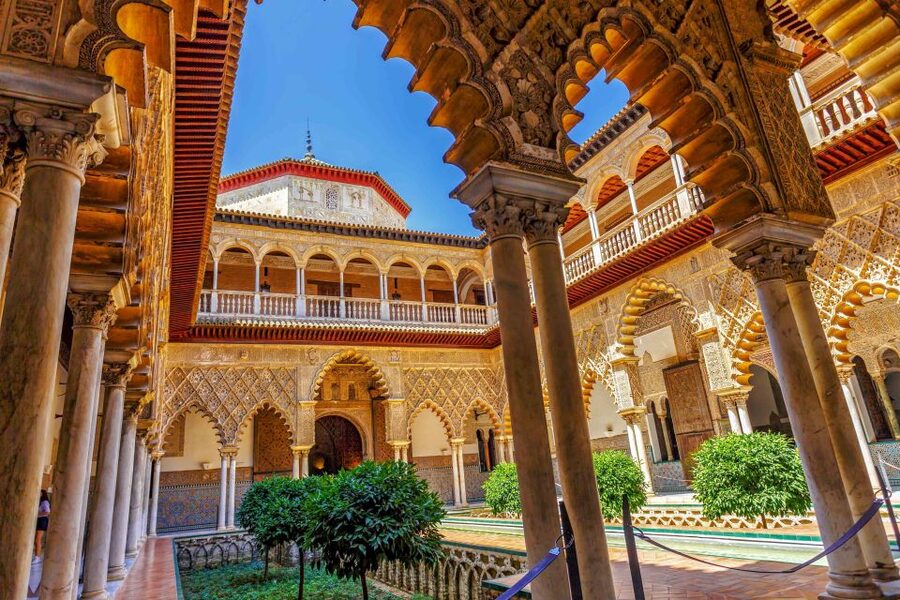 Seville: Alcázar Guided Palace Tour with Priority Access - Inside Alcázar: Fortified Palace, Islamic to Baroque-Renaissance