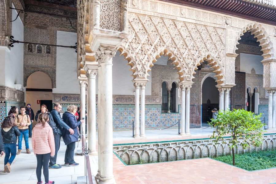Seville: Alcazar Guided Tour with Entrance - Alcázar of Seville: a palace built in layers you can actually read