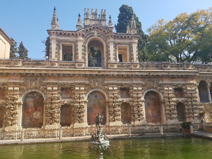 Seville: Alcázar Tour with Tickets Included - Alcázar Royal Palace: 90 minutes that feel like a full story