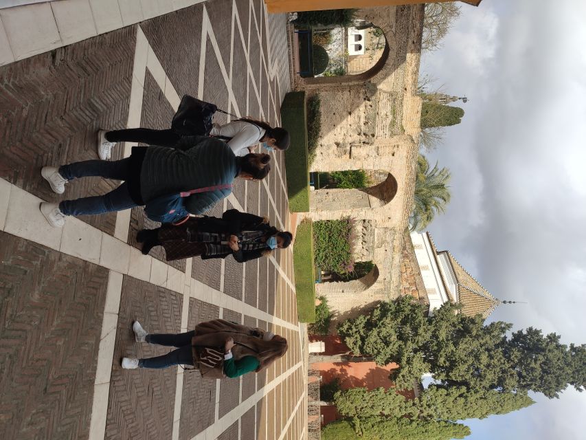 Seville: Alcázar Tour with Tickets Included - Gardens and courtyards: where time can slow down (in a good way)