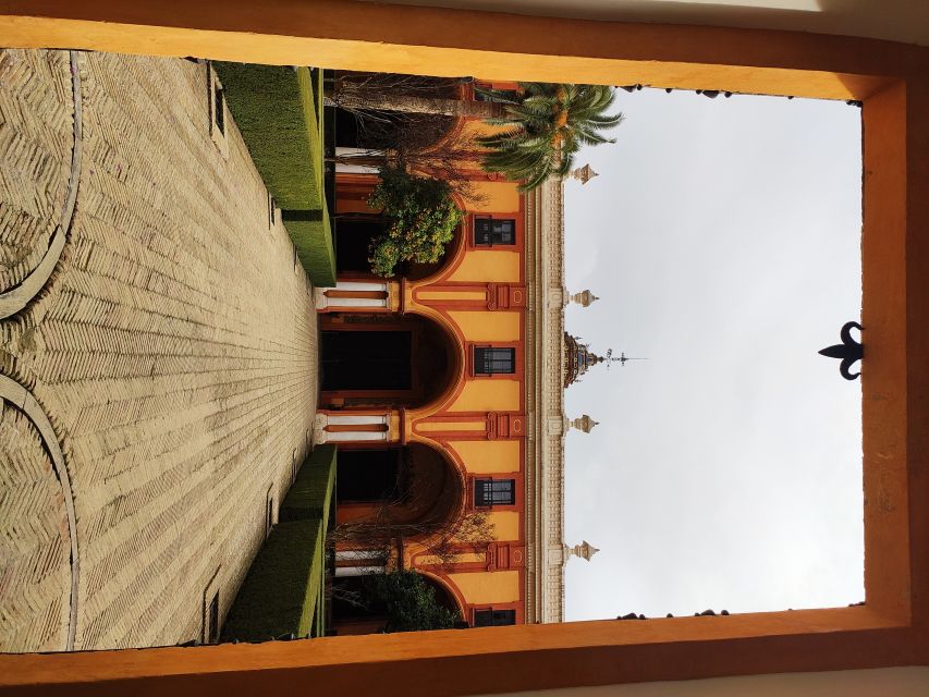 Seville: Alcázar Tour with Tickets Included - Tickets and timing: what the skip-the-line really means